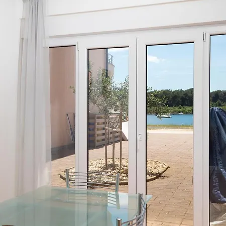 Burle Sea View Apartment Medulin
