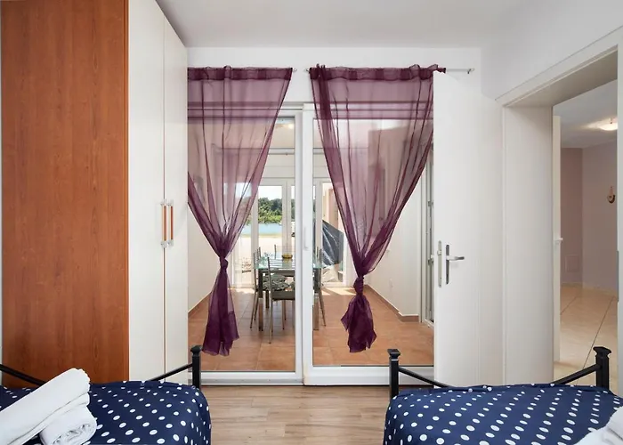 Burle Sea View Apartament