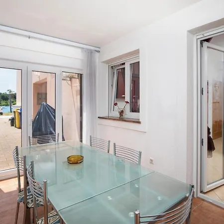 Burle Sea View Apartment Medulin